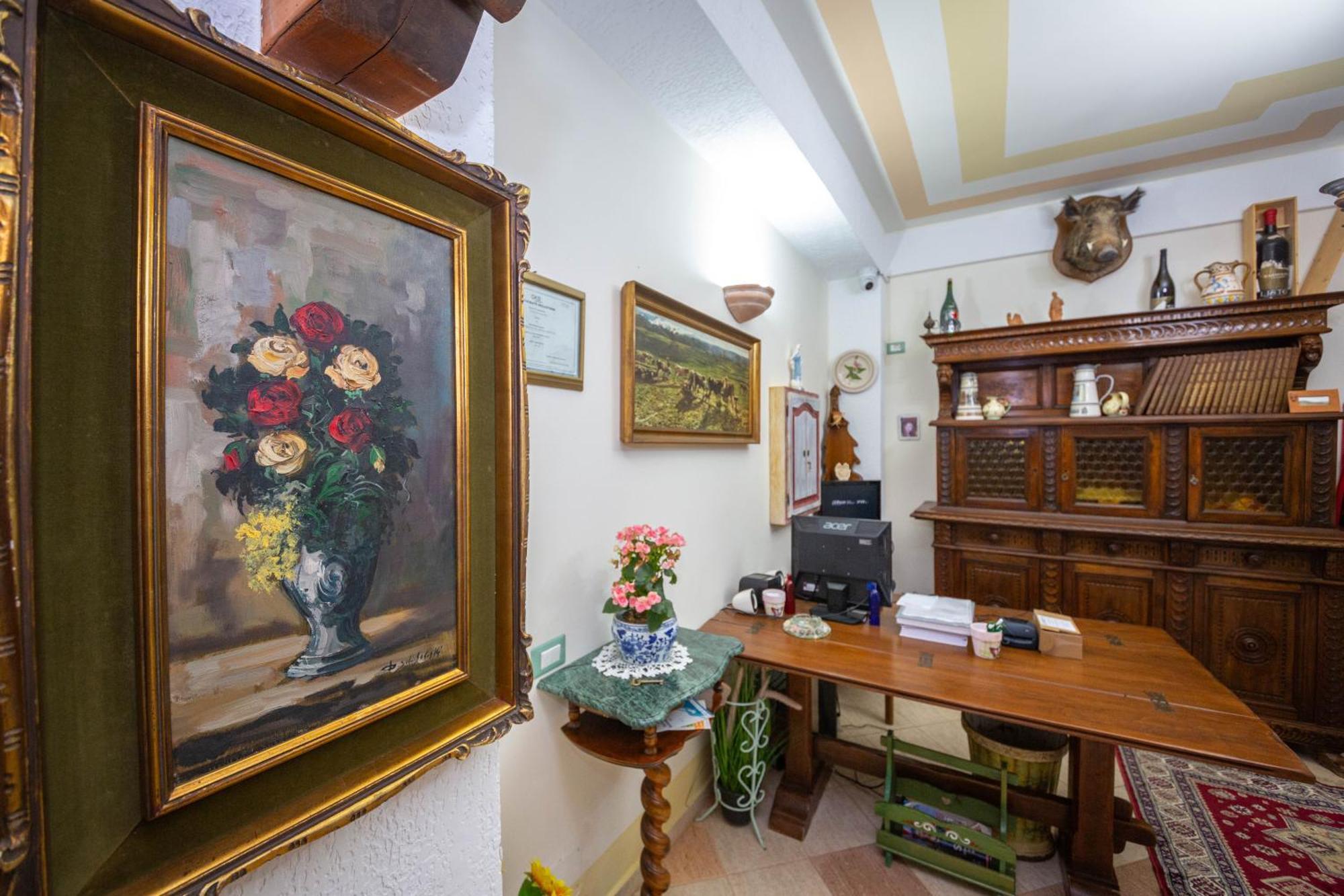 Hotel "San Saena " Radhimë Esterno foto