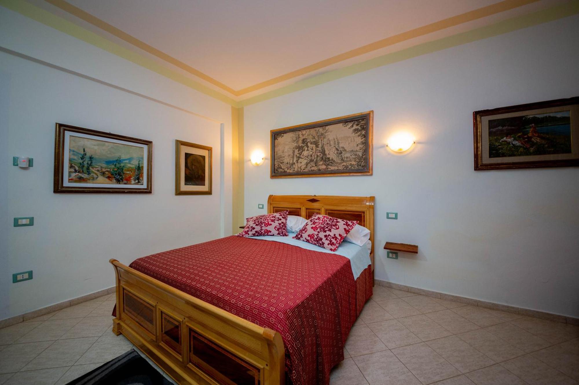 Hotel "San Saena " Radhimë Esterno foto