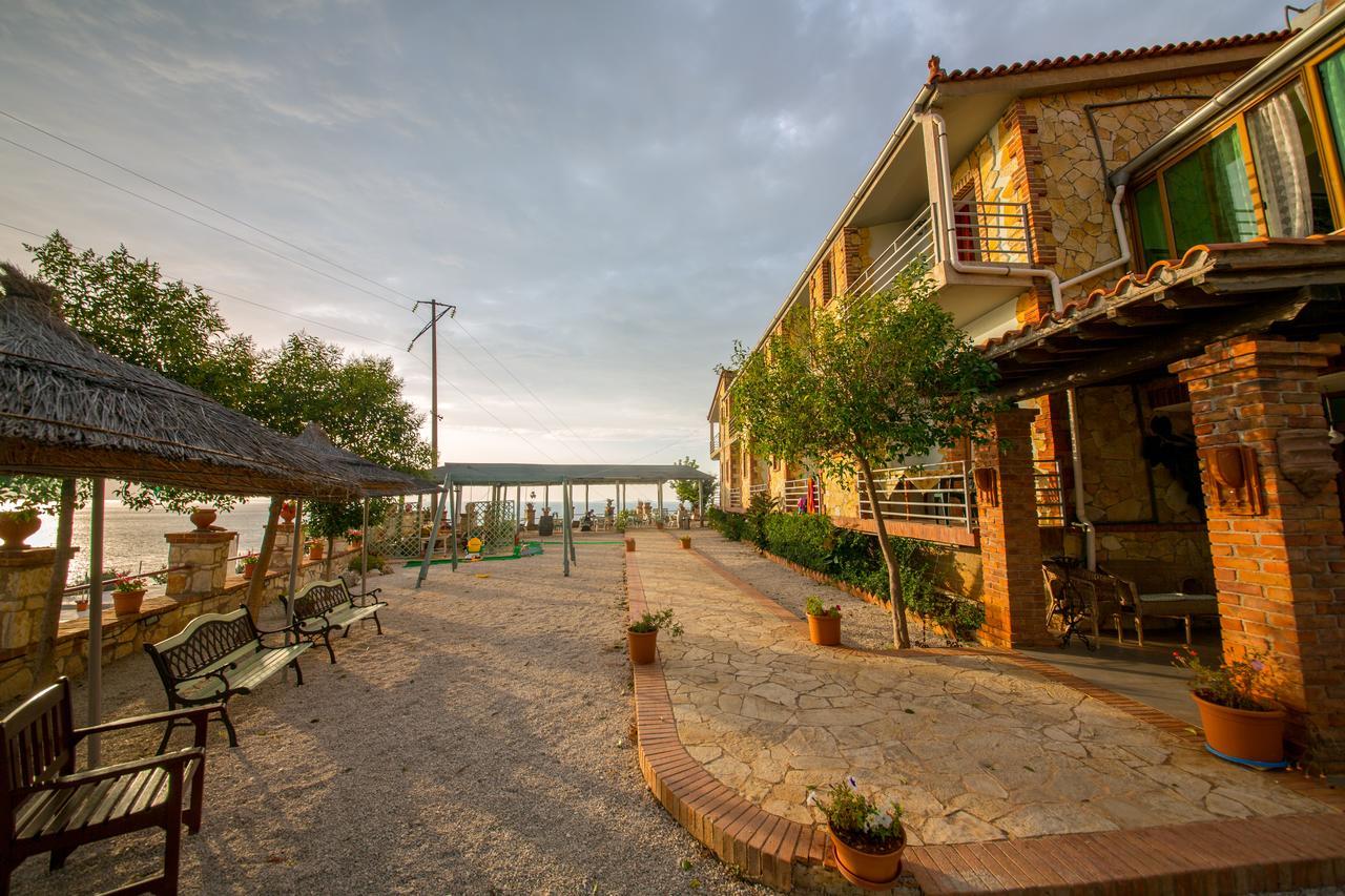 Hotel "San Saena " Radhimë Esterno foto