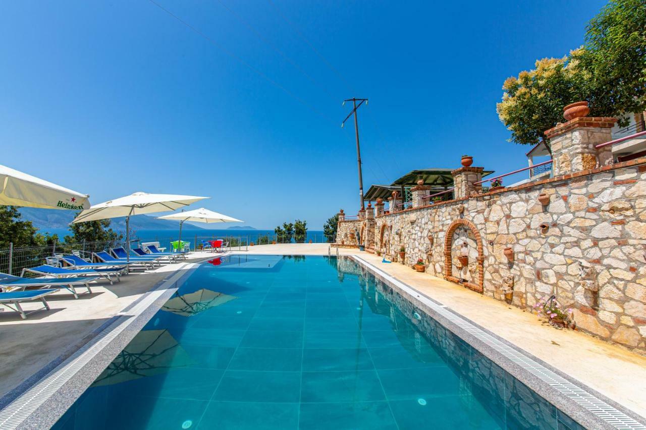 Hotel "San Saena " Radhimë Esterno foto
