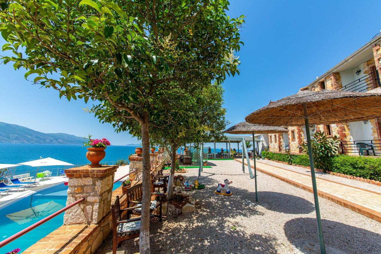 Hotel "San Saena " Radhimë Esterno foto